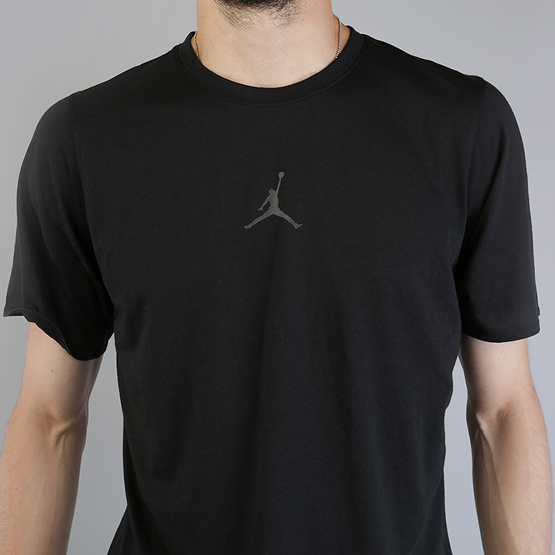 мужская черная футболка Jordan 23 Tech Short-Sleeve 861541-010 - цена, описание, фото 2